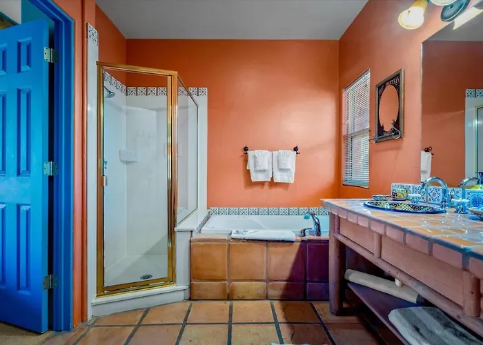 Vaquero Shared Hot Tub And Breakfast Included Hotel Sedona