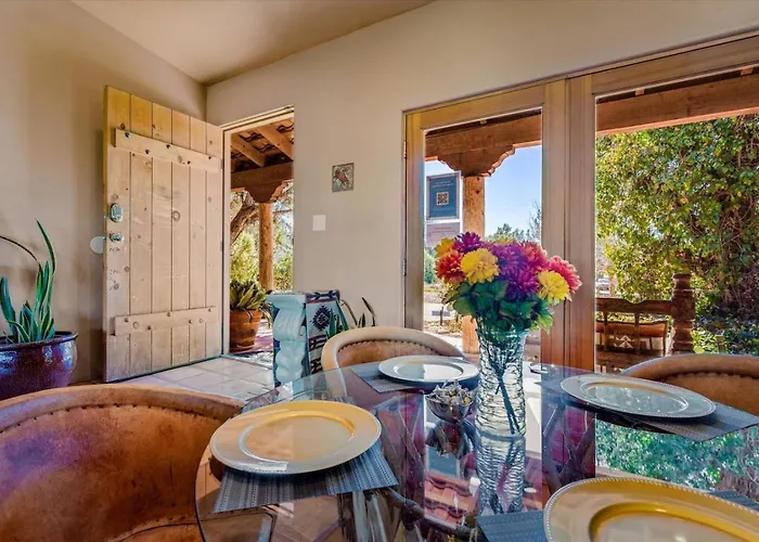 Hotel Vaquero Shared Hot Tub And Breakfast Included *